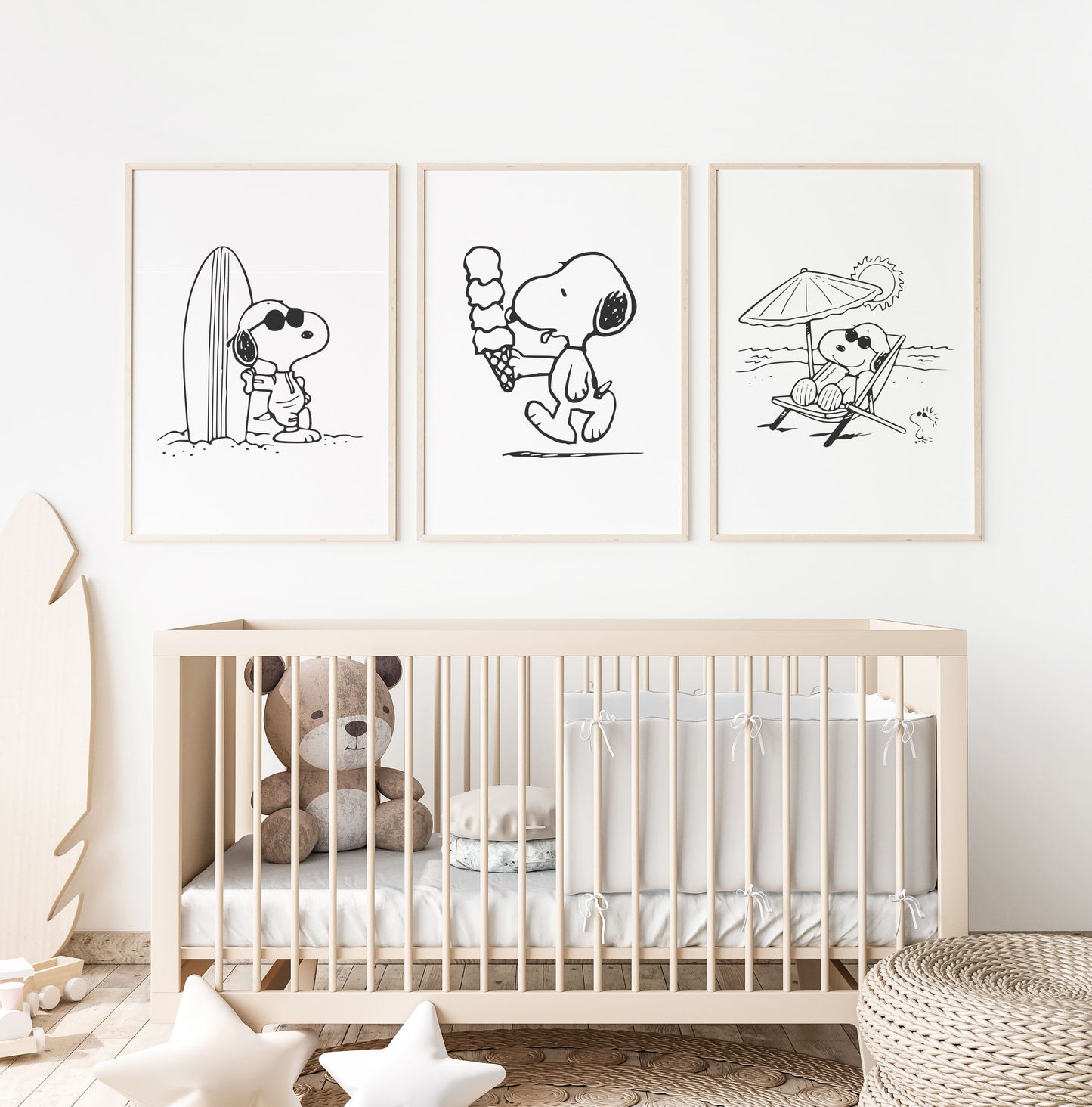 Affiche Snoopy à la plage: Une touche de joie dans votre déco!