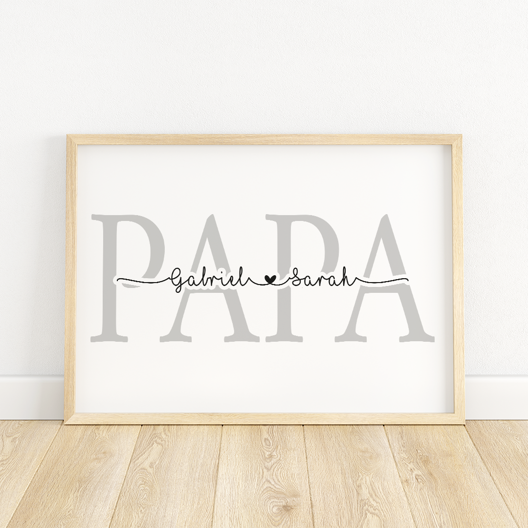 Affiche personnalisable cadeau original pour papa en papier glossy 350g sur laquelle un mot en arrière plan apparait en majuscule et les prénoms au centre écrit en scripte et reliés par des coeurs. Dans cette exemple le mot arrière plan est PAPA et au centre les deux prénoms Gabriel et Sarah.