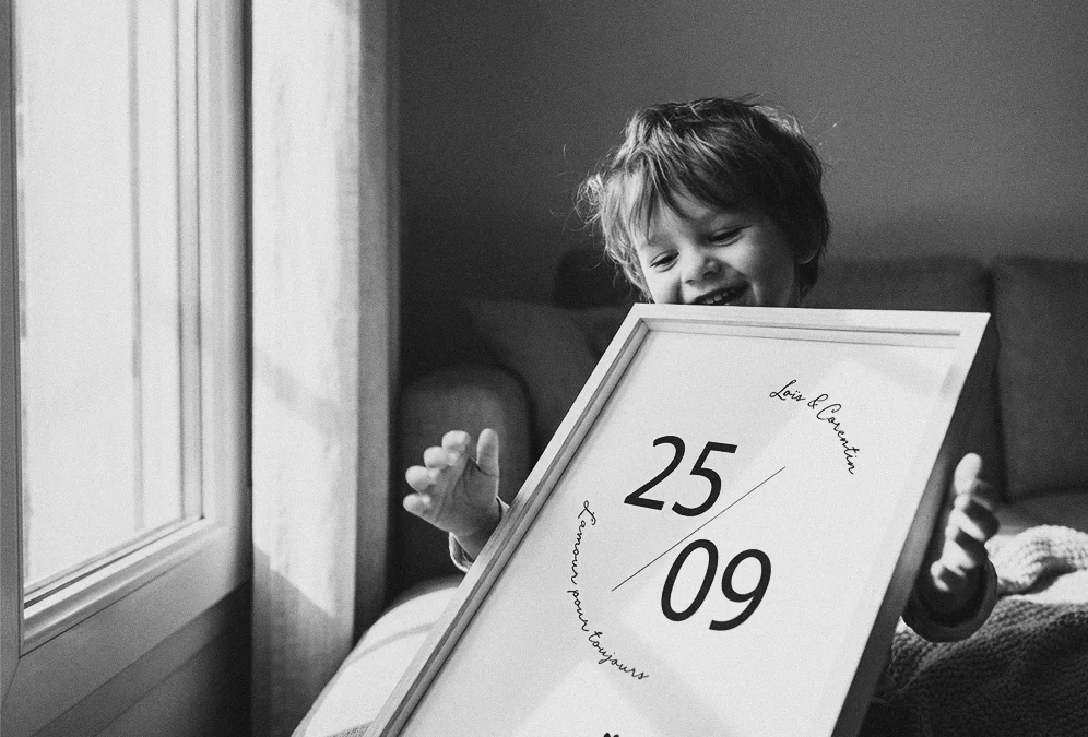 Cadeau fête des mères 2026 : 12 idées d'affiches personnalisées qui vont la faire pleurer